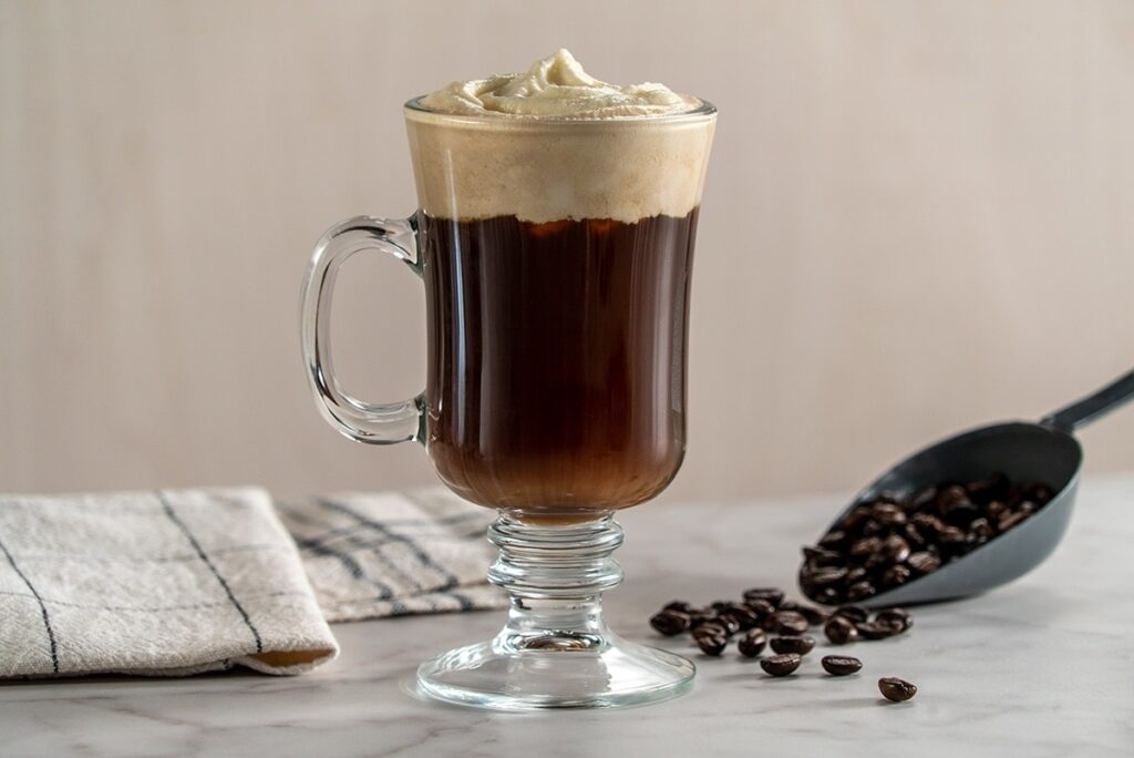 What is Irish coffee? Learn to do it easily